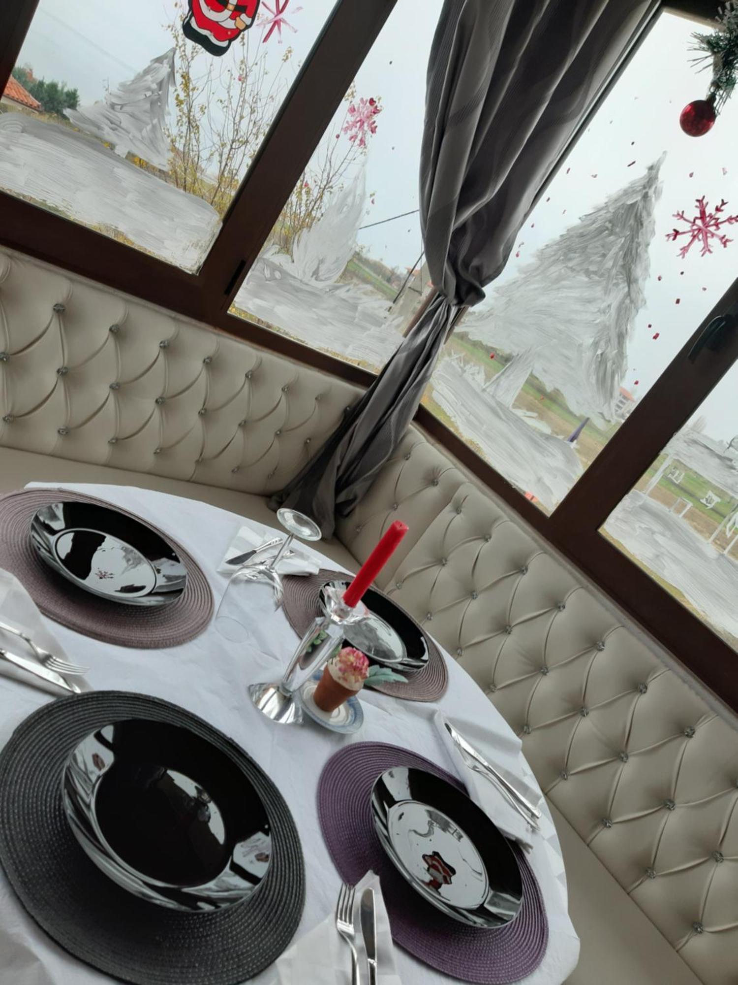 Hotel Villa Stone Dream Bar Restaurant Udenisht Kültér fotó